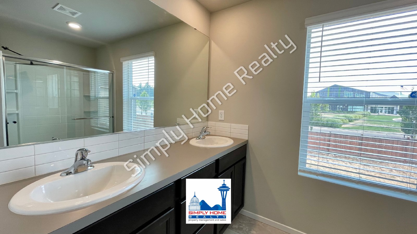 18715 Emmons Ct E property image