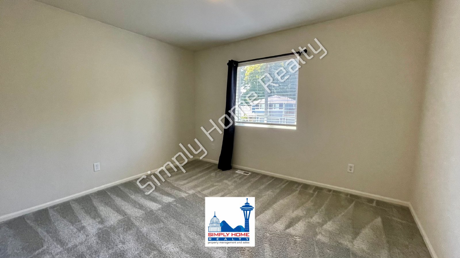 9118 Lady Slipper St SE property image