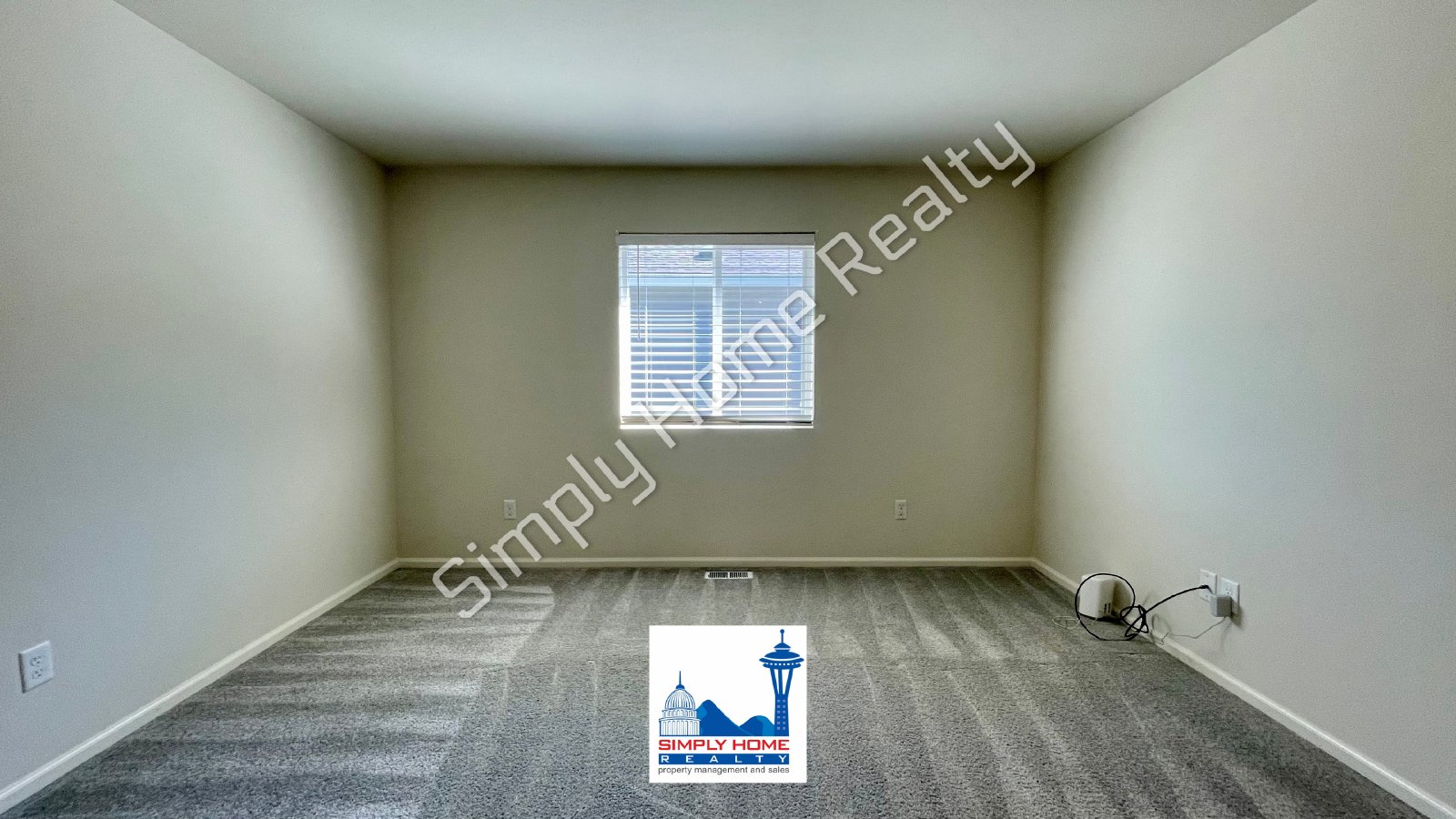 9118 Lady Slipper St SE property image