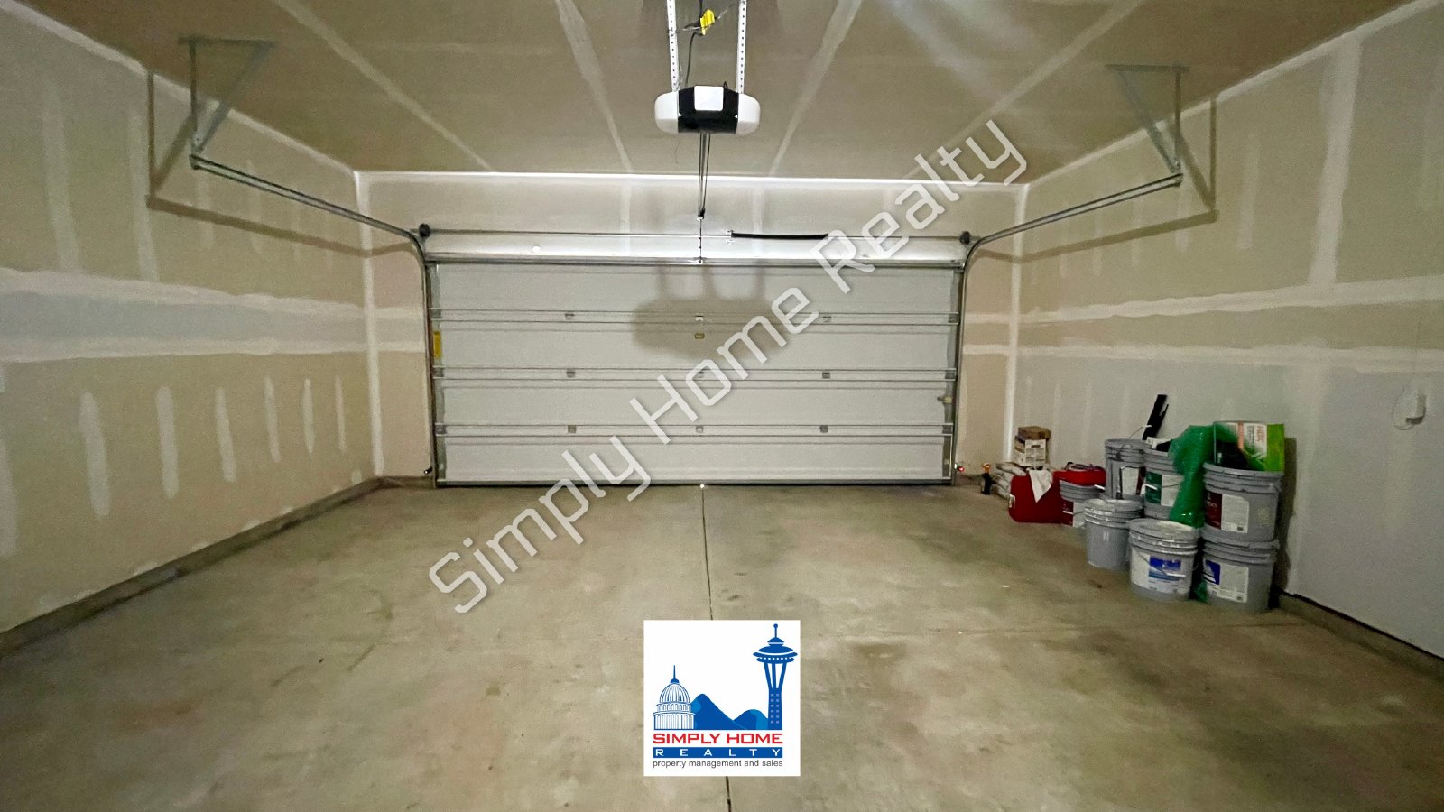 9118 Lady Slipper St SE property image