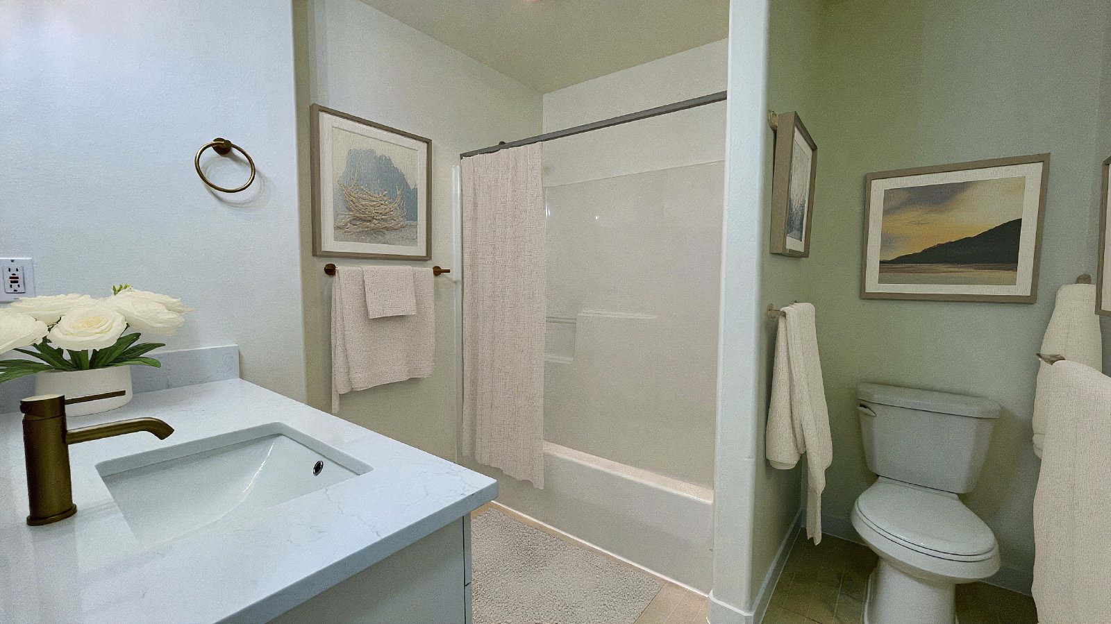 MOVE-IN READY LUXURY RENTAL property image