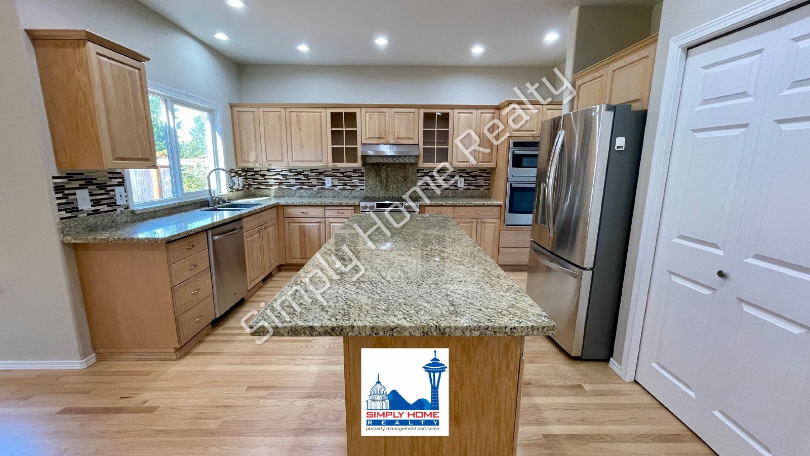 3524 Broadmoor Dr NE property image