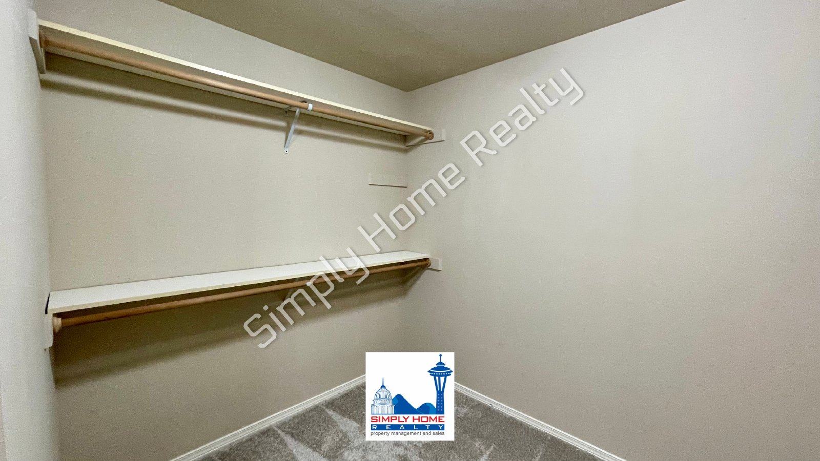 3524 Broadmoor Dr NE property image