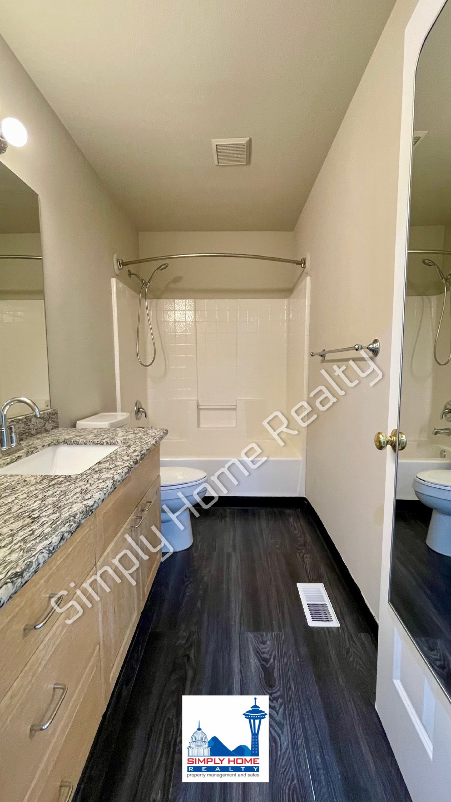 3524 Broadmoor Dr NE property image
