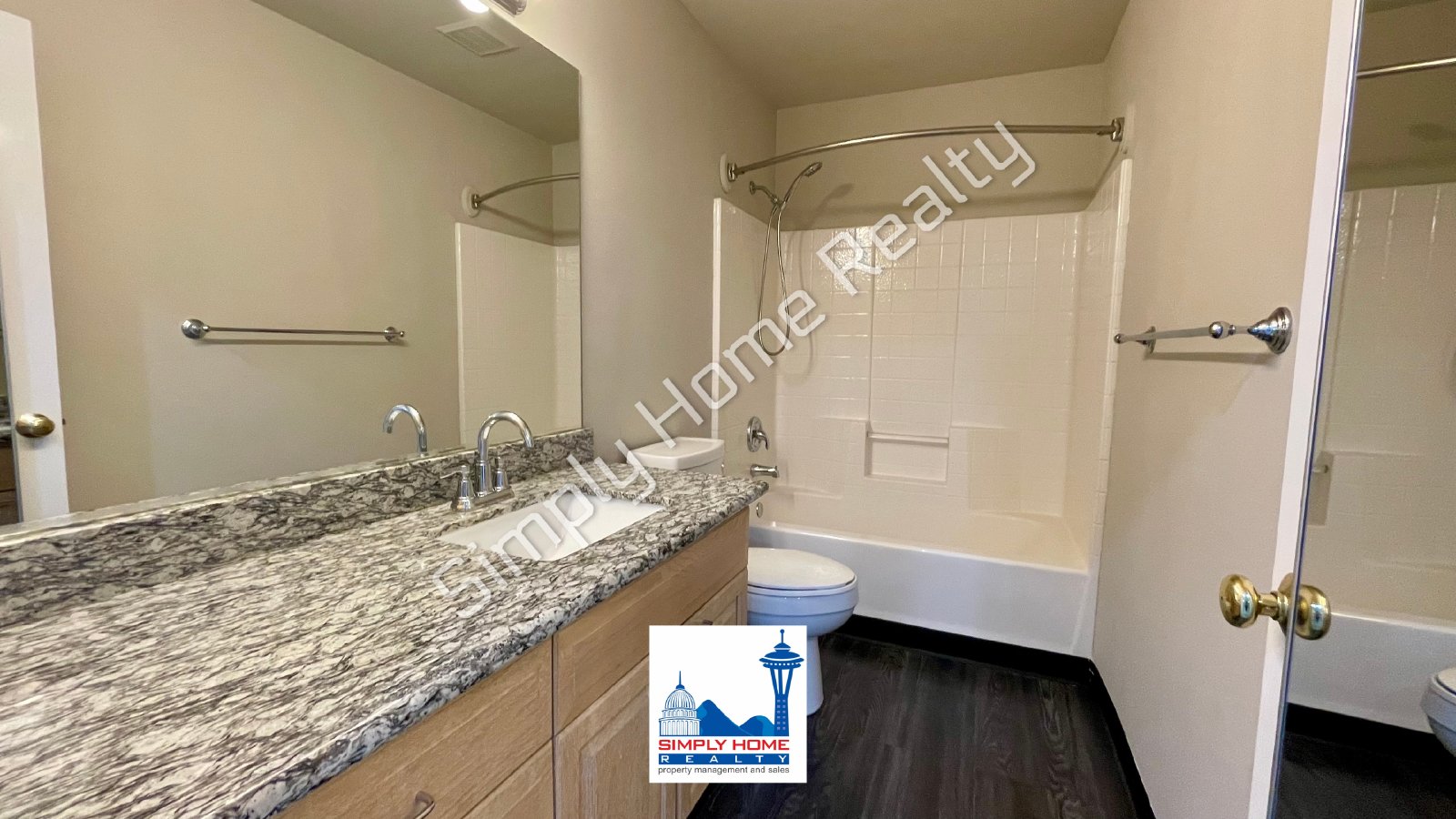 3524 Broadmoor Dr NE property image