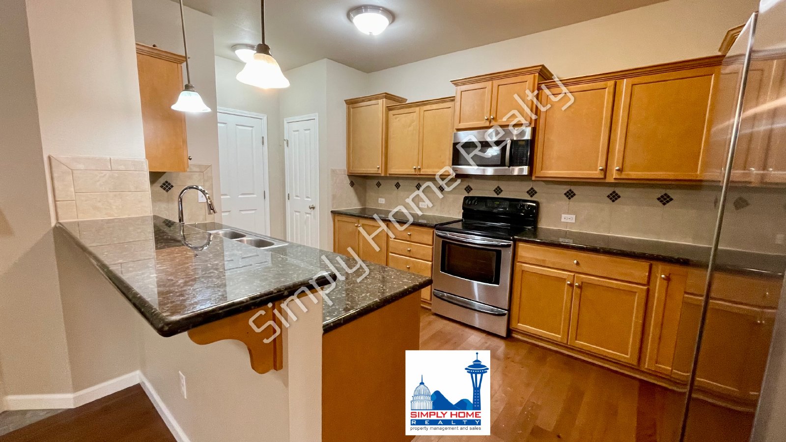 4513 Fairweather St NE property image