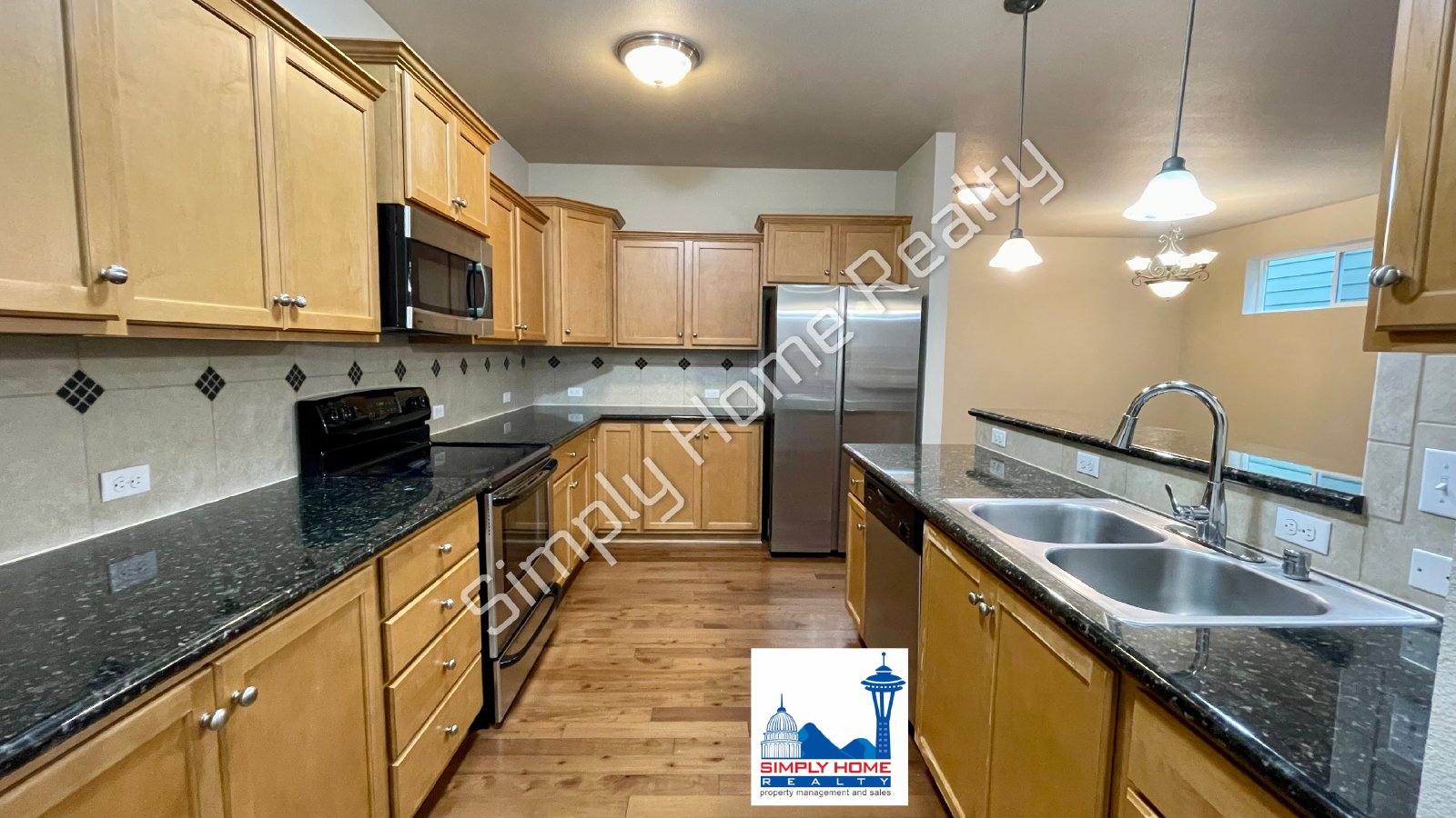 4513 Fairweather St NE property image