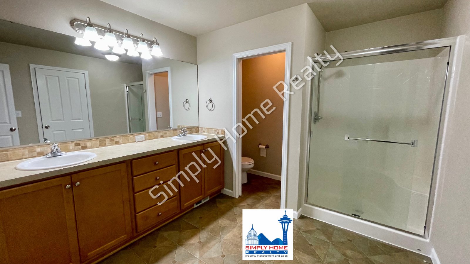 4513 Fairweather St NE property image