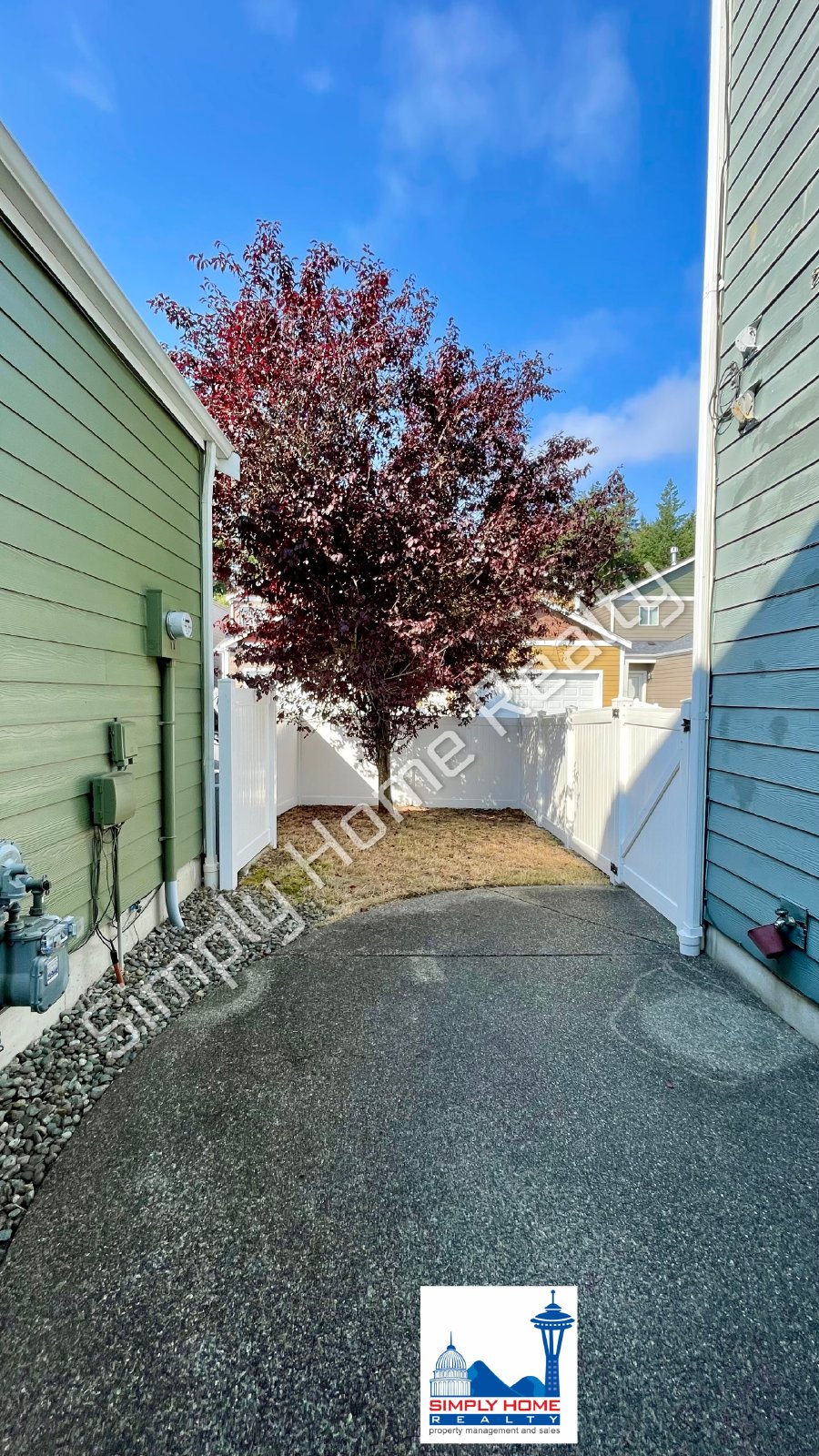 4513 Fairweather St NE property image