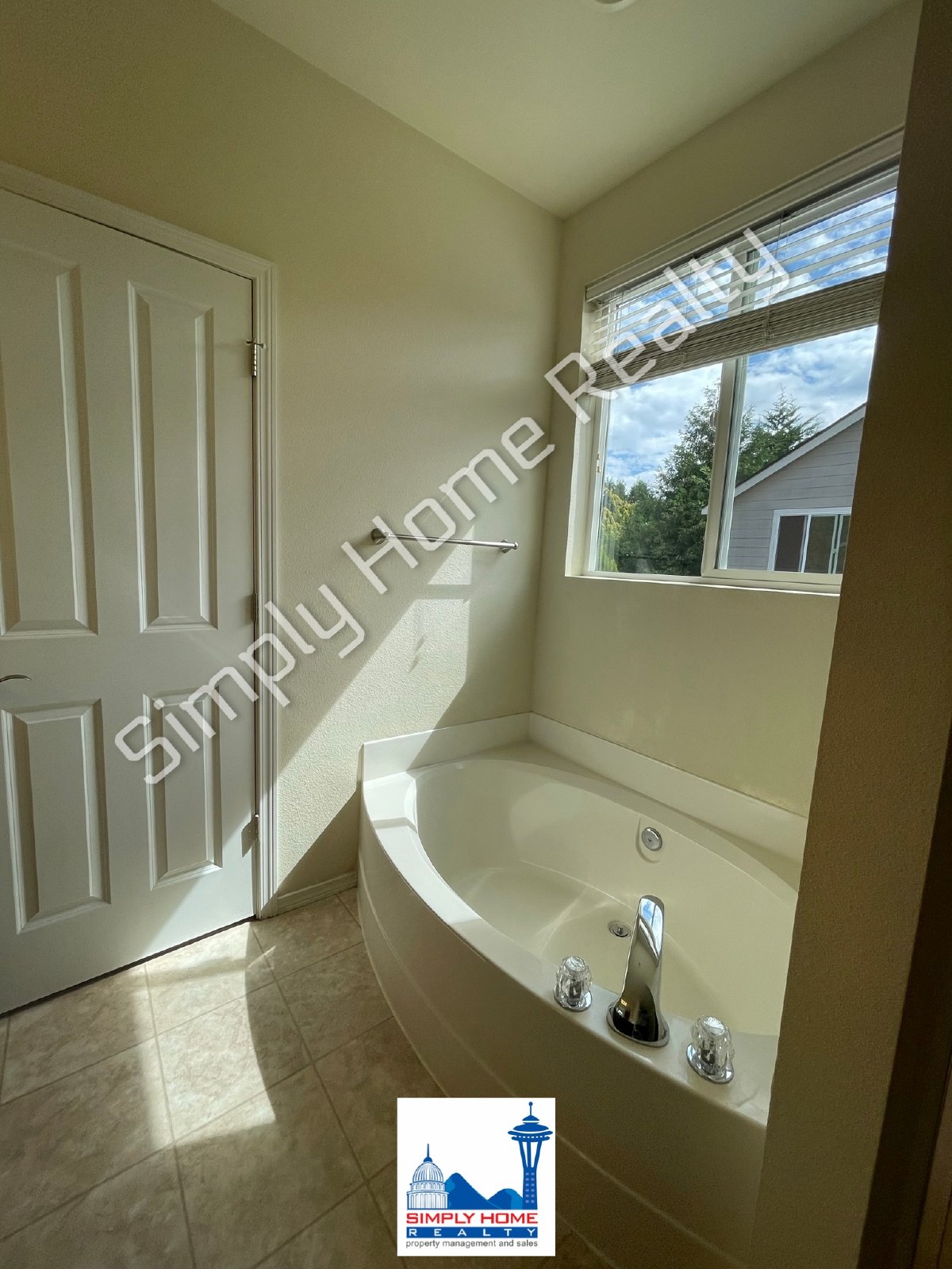 5239 55th Avenue S.E. property image