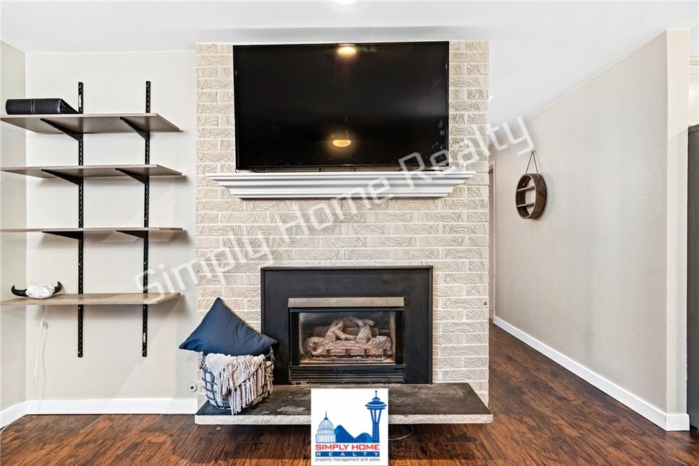 7531 12th Way NE property image