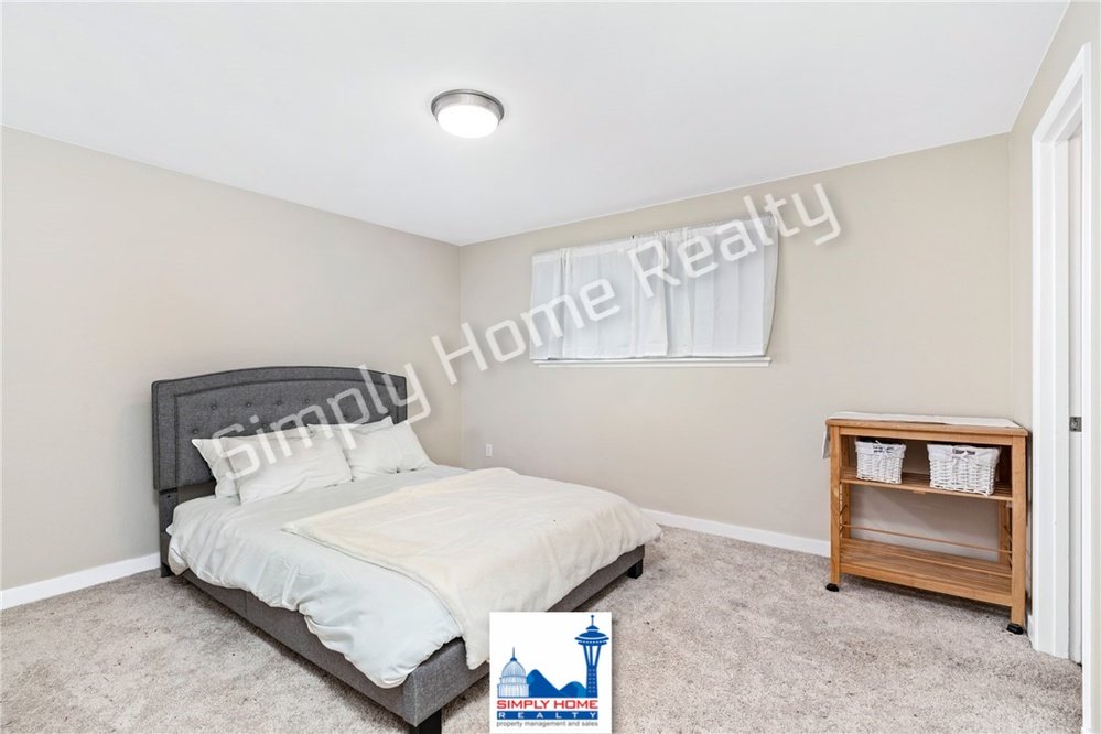 7531 12th Way NE property image