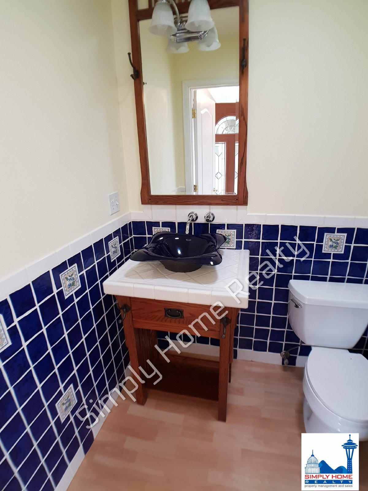 Remarkable find- 3 bed/2.5 bath duplex in  Tumwater-Olympia area property image